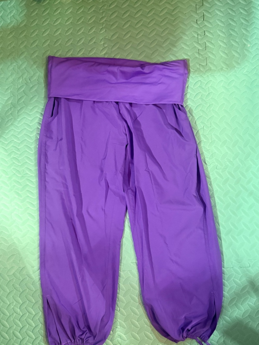 NWOT OM power purple size 10 (fits like size 8) lululemon - Picture 2 of 10
